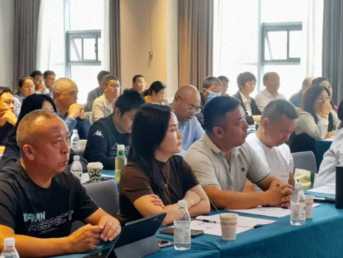 【課程回顧】湖北分院10月19-20日企業(yè)家工商管理總裁班《高維人才戰略—經(jīng)營(yíng)人心》1096.jpg