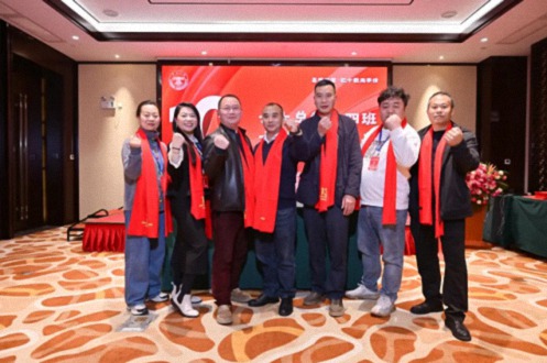 驀然回首，憶十載同學(xué)情——云南新商界原云大總裁14班十周年慶典圓滿(mǎn)舉行 719.jpg
